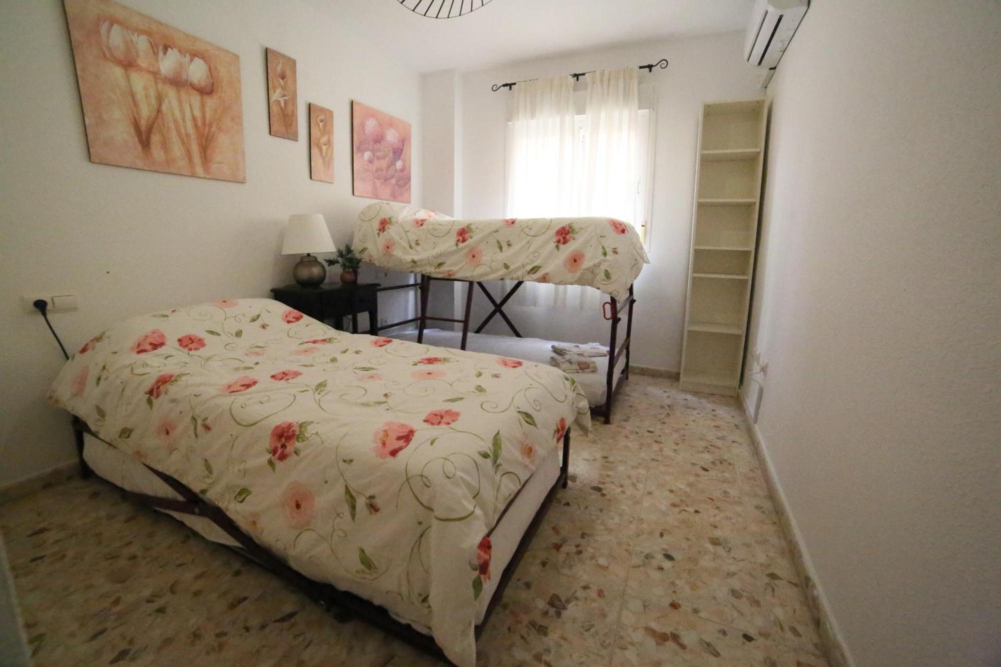 Luchana 15 Malaga Bagian luar foto